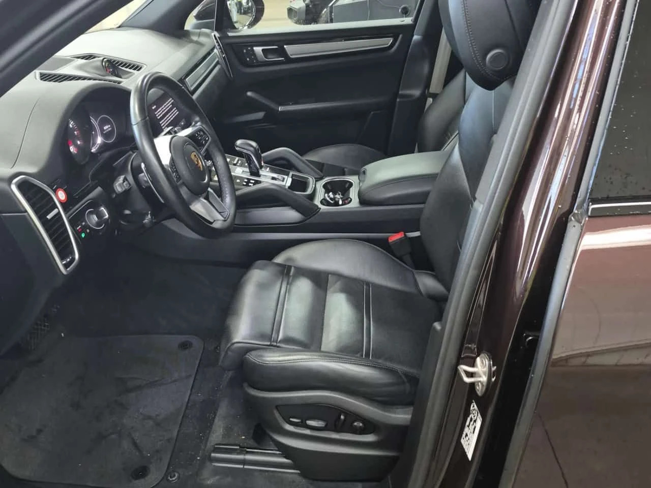 Porsche Cayenne PLATINUM EDITION  CARFAX, снимка 5 - Автомобили и джипове - 54799647