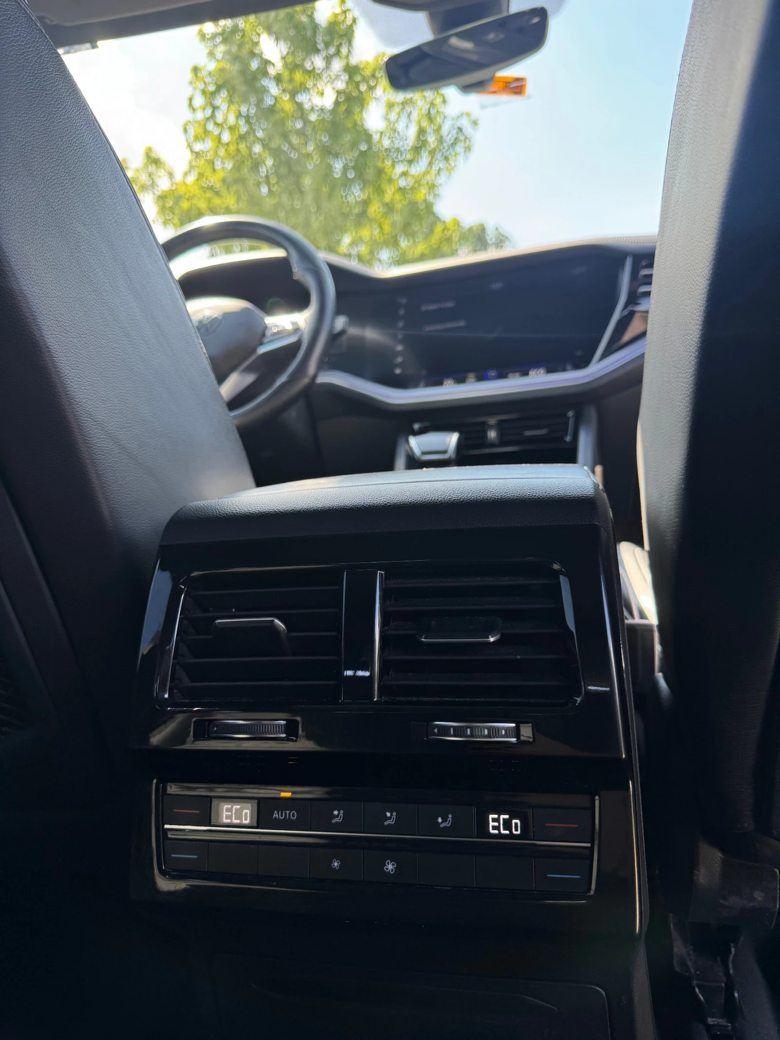 VW Touareg R-LINE BLACK STYLE 4MOTION, снимка 15 - Автомобили и джипове - 55007352