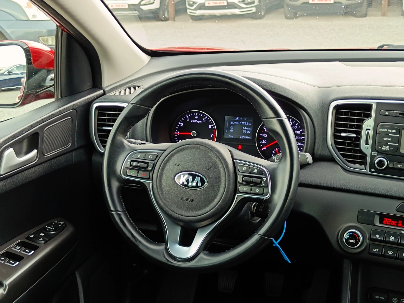 Kia Sportage 1.6 i* EURO 6B* НОВ ВНОС* , снимка 11 - Автомобили и джипове - 55106075