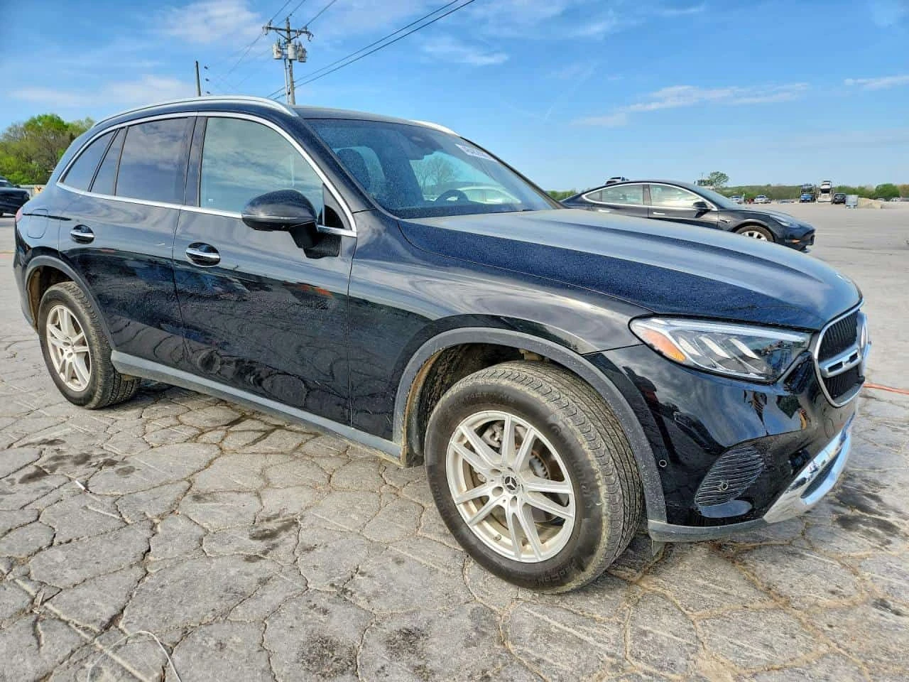 Mercedes-Benz GLC 300 4MATIC | CARFAX | АВТОКРЕДИТ БЕЗ ПЪРВОНАЧАЛНА, снимка 4 - Автомобили и джипове - 55416528