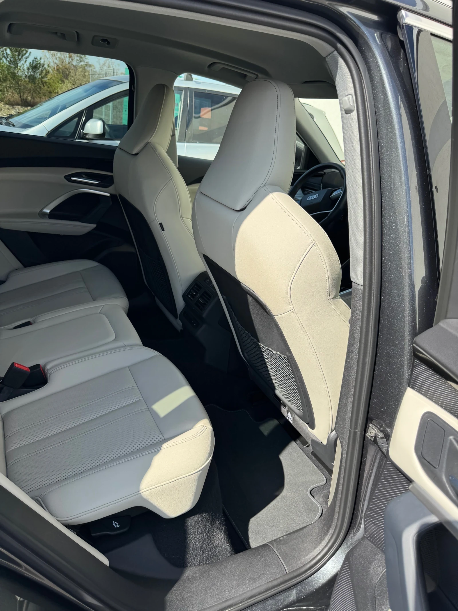 Audi Q5, снимка 12 - Автомобили и джипове - 56404802