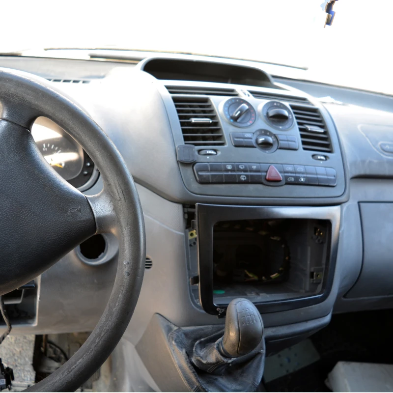 Mercedes-Benz Vito 2.2 CDI, снимка 7 - Бусове и автобуси - 52329898