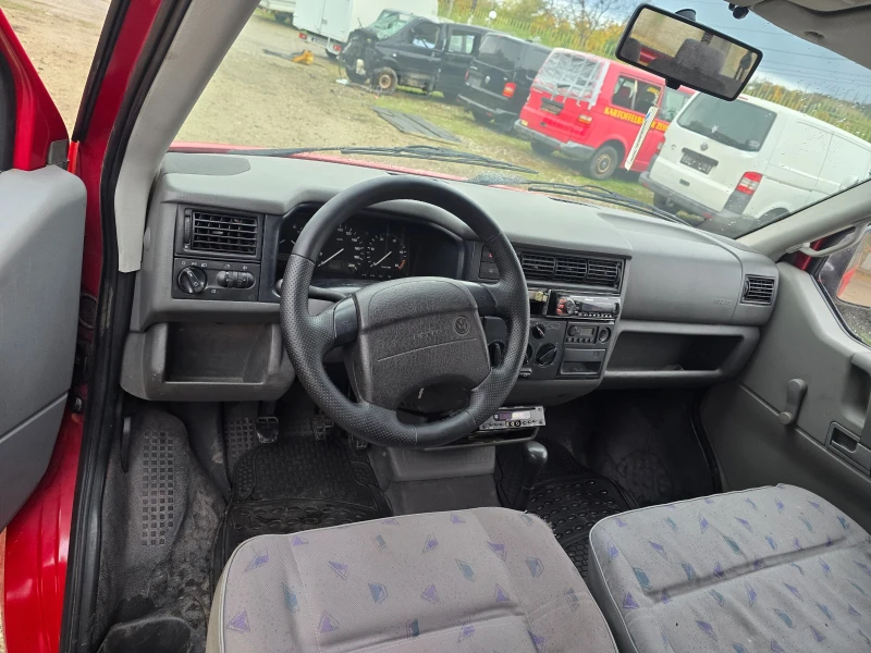 VW T4 Каравеле 2.5 тди, снимка 10 - Бусове и автобуси - 52331060