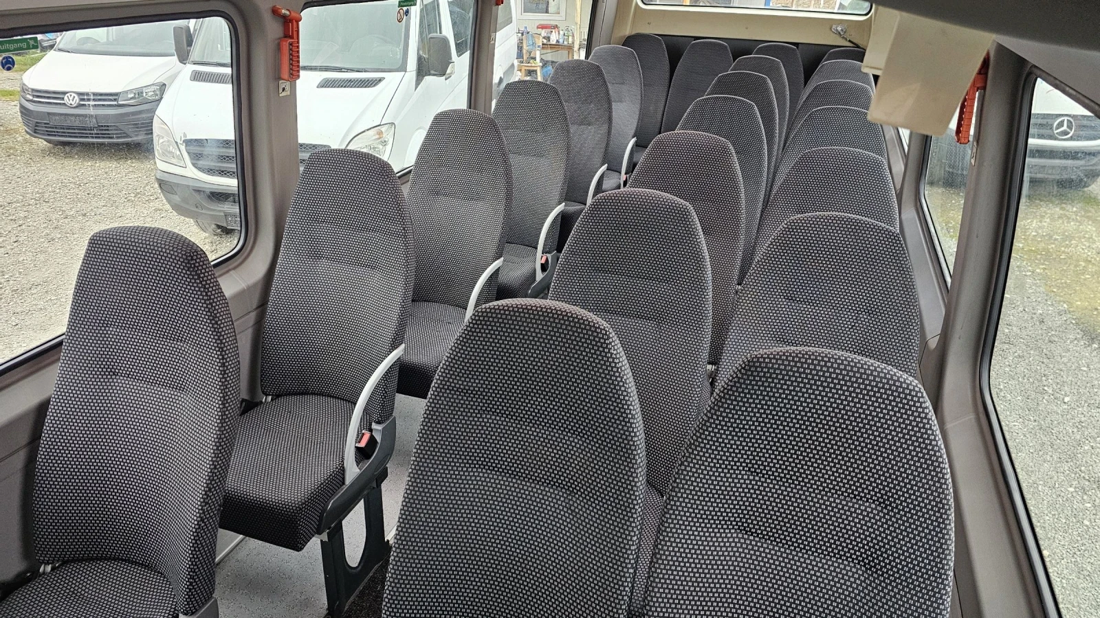 Mercedes-Benz Sprinter 511 TRANSFER XXXL - 24 места , снимка 13 - Бусове и автобуси - 53904801