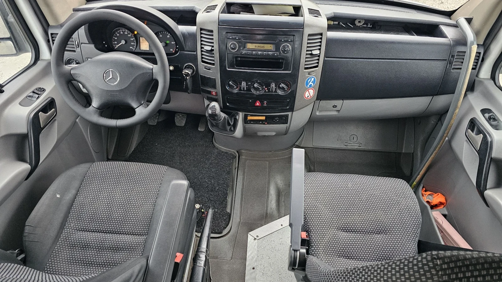 Mercedes-Benz Sprinter 511 TRANSFER XXXL - 24 места , снимка 8 - Бусове и автобуси - 53904801