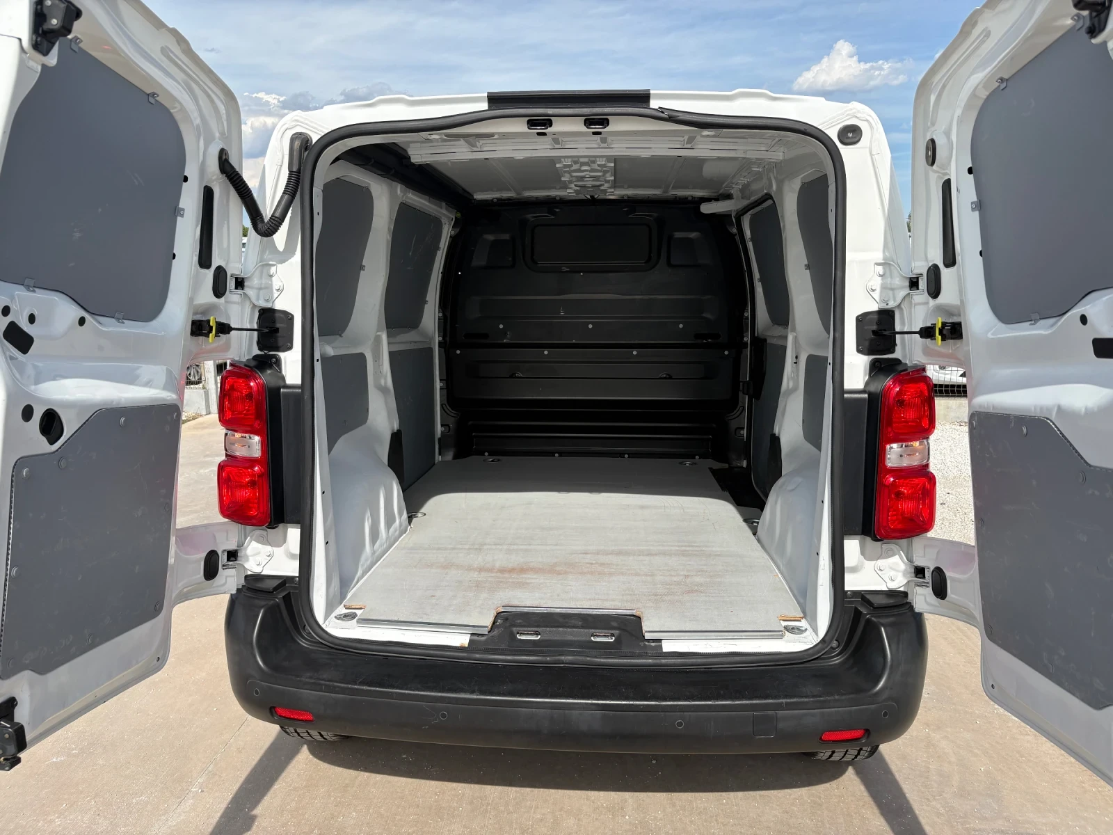 Citroen Jumpy 2.0hdi-klima -Euro 6, снимка 9 - Бусове и автобуси - 55212110
