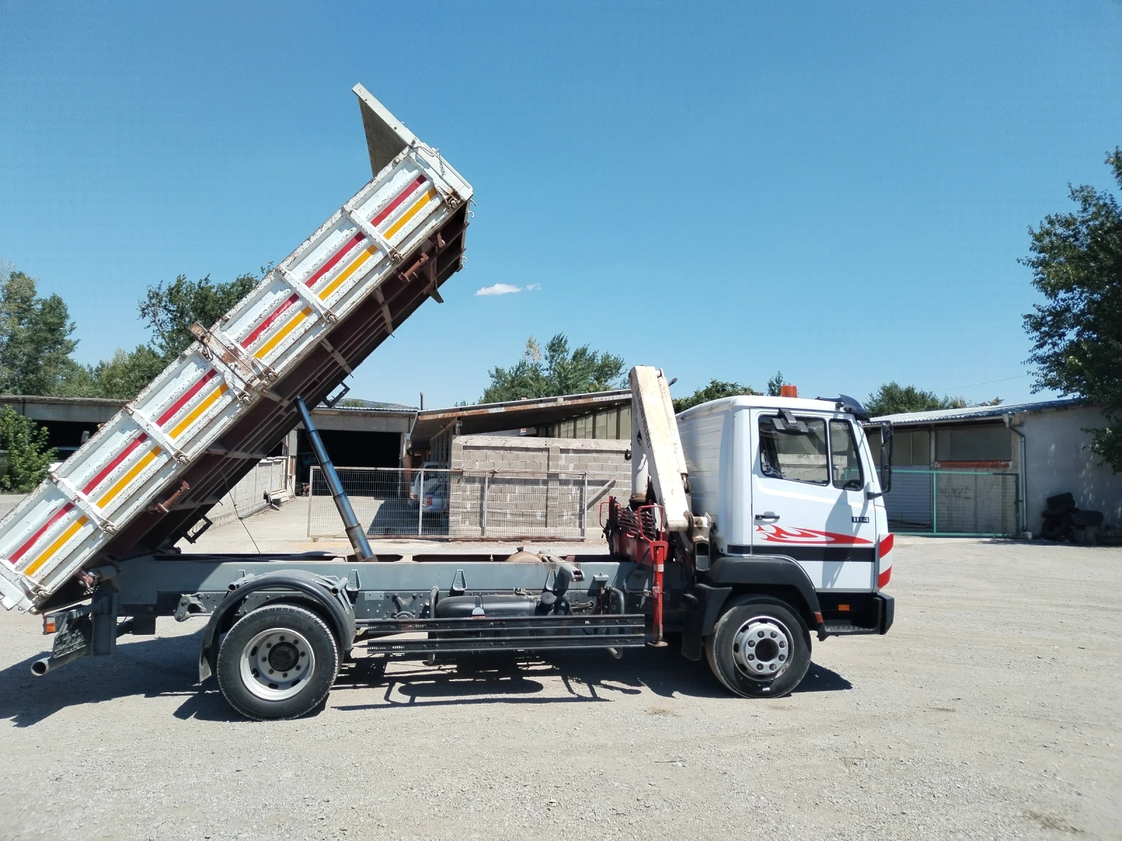 Mercedes-Benz 1114 Без лиценз - 5000кг.полезен товар!!! , снимка 12 - Камиони - 55242083