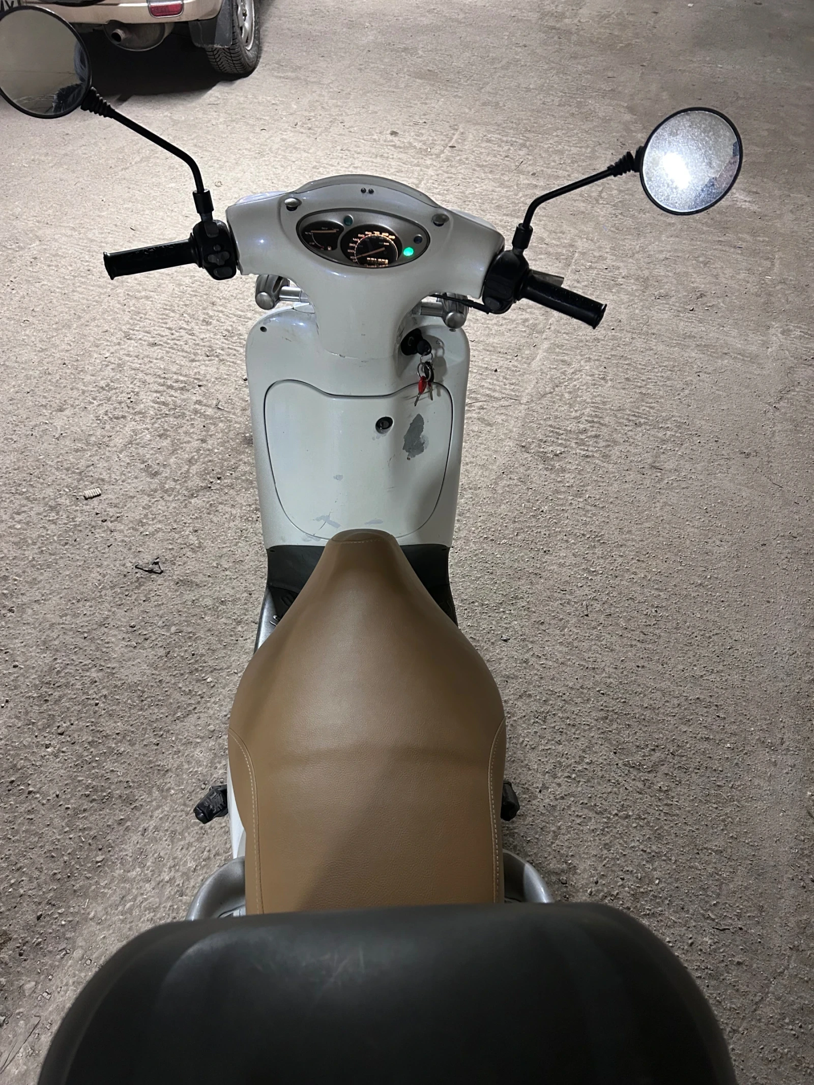 Piaggio Scarabeo Apprilia 100 куб - изображение 5