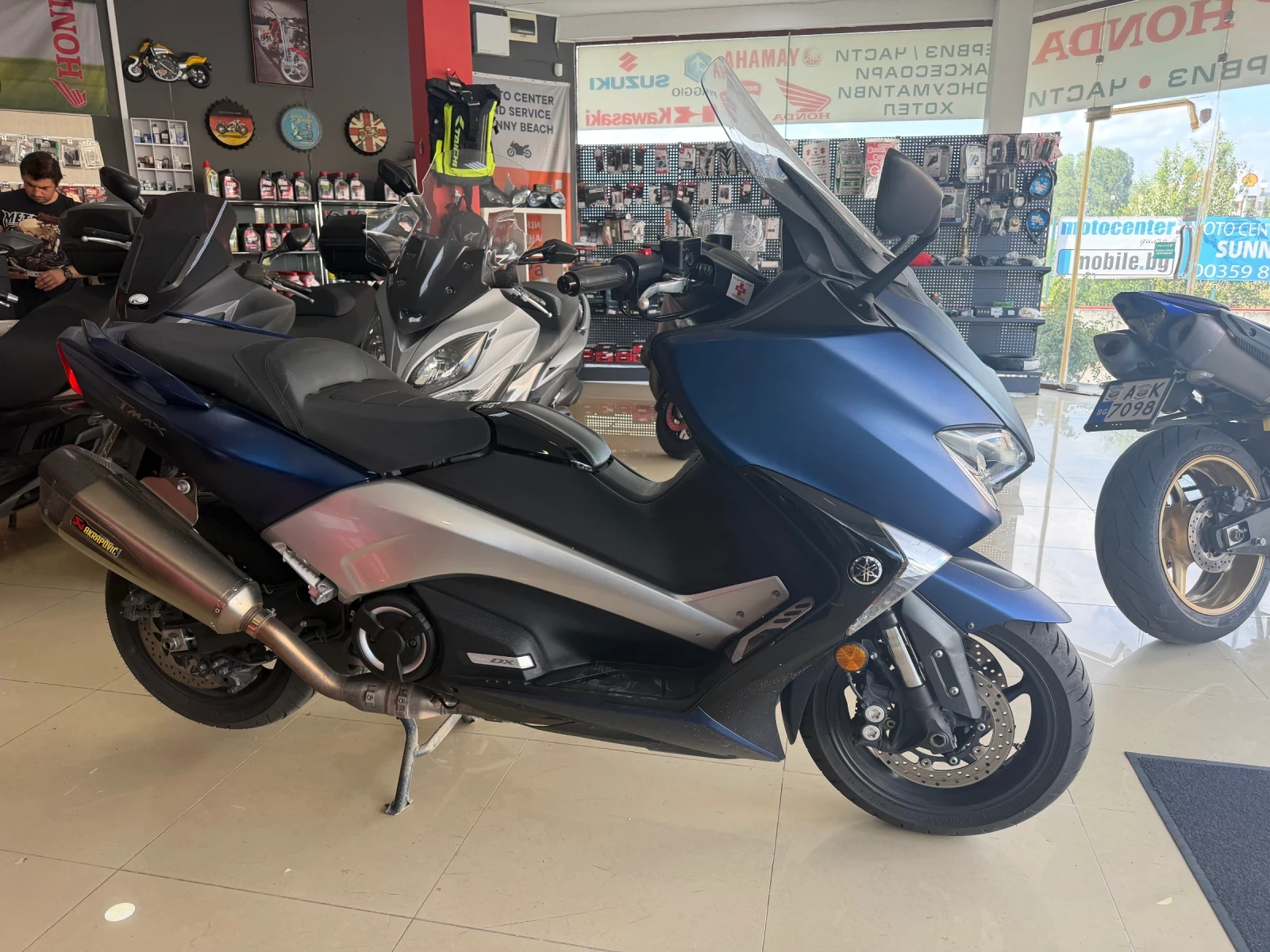 Yamaha T-max DX 530 AKRAPOVIC, снимка 3 - Мотоциклети и мототехника - 55446711