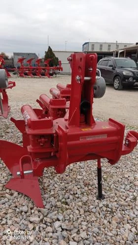  Pietro Moro  -  | Mobile.bg    12