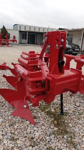  Pietro Moro  -  | Mobile.bg    13