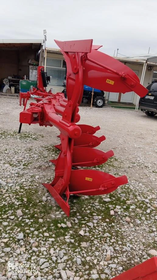  Pietro Moro  -  | Mobile.bg   7