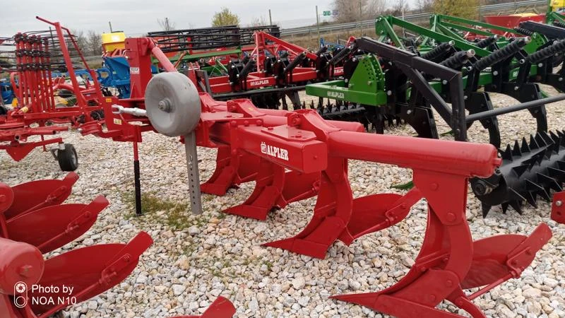  Pietro Moro  -  | Mobile.bg   8