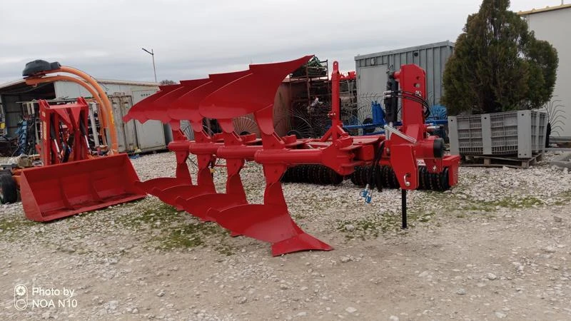  Pietro Moro  -  | Mobile.bg   1