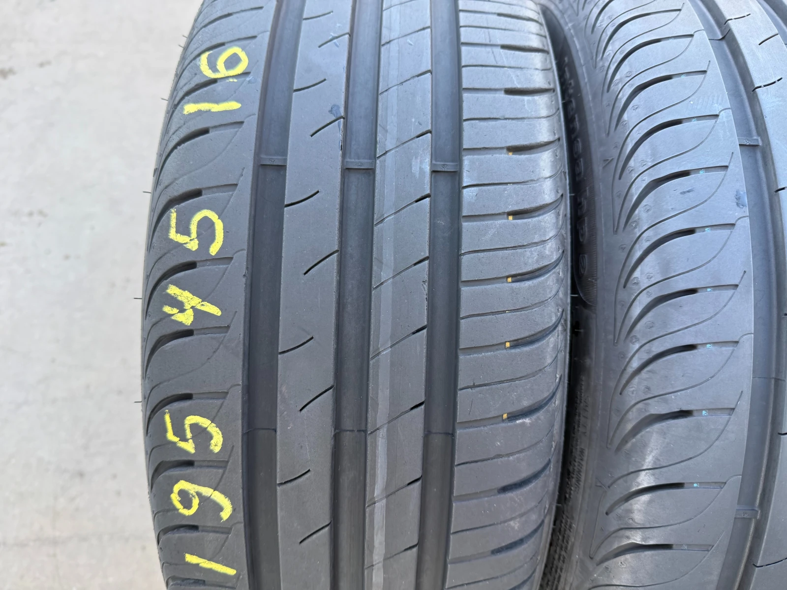 Гуми Летни 195/45R16, снимка 2 - Гуми и джанти - 53837640