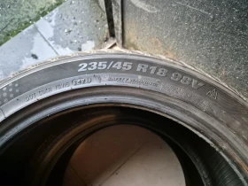 Гуми Зимни 235/45R18, снимка 5 - Гуми и джанти - 48817583