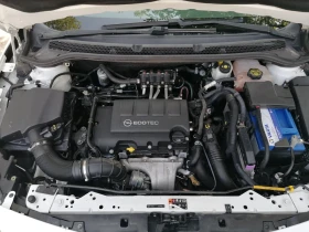 Opel Astra 1.4T LPG, снимка 17