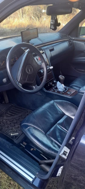 Mercedes-Benz E 200   | Mobile.bg    13