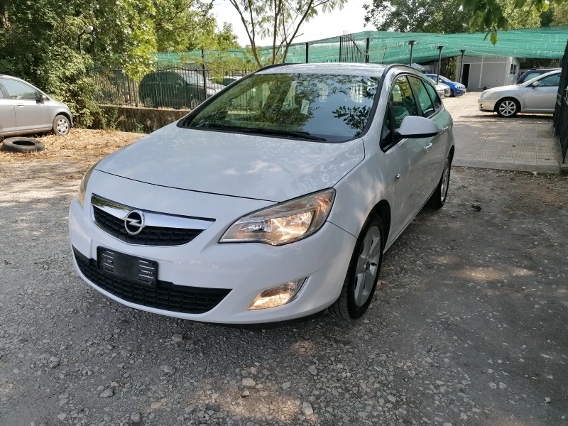 Opel Astra 1.4T LPG, снимка 3 - Автомобили и джипове - 47142490