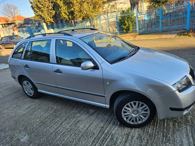 Skoda Fabia, снимка 2 - Автомобили и джипове - 48444870