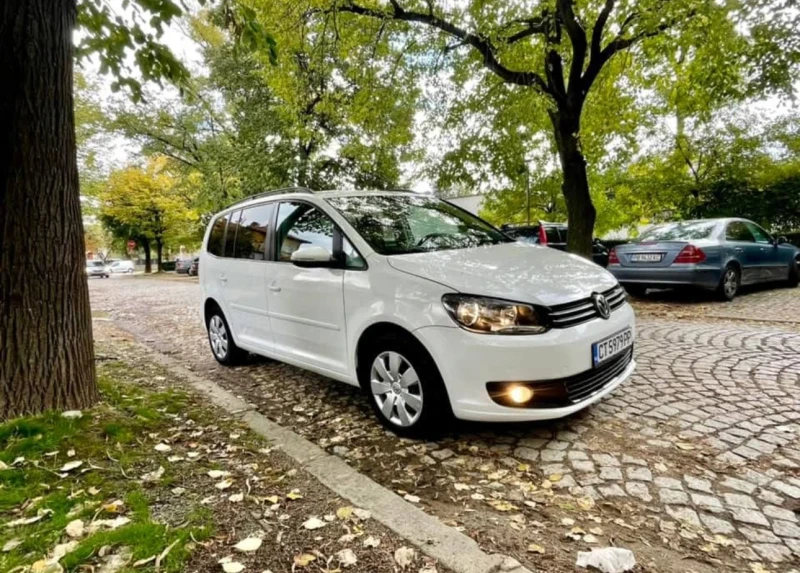 VW Touran 1.4 TSI, снимка 3 - Автомобили и джипове - 48770982