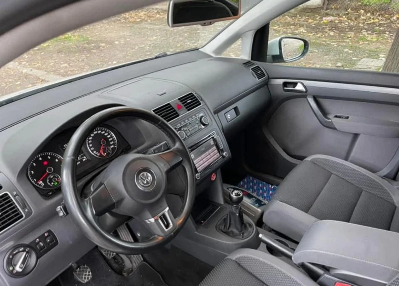 VW Touran 1.4 TSI, снимка 9 - Автомобили и джипове - 48770982