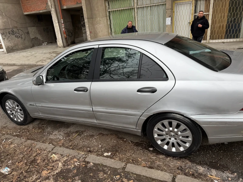 Mercedes-Benz C 270, снимка 7 - Автомобили и джипове - 49289366