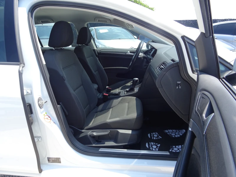 VW Golf, снимка 15 - Автомобили и джипове - 51596456