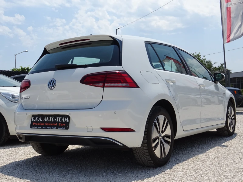 VW Golf, снимка 5 - Автомобили и джипове - 51596456