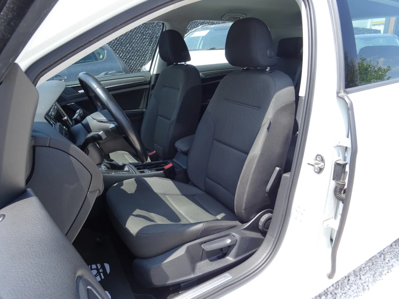 VW Golf, снимка 11 - Автомобили и джипове - 51596456