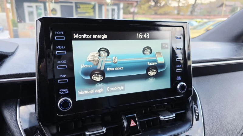 Toyota Corolla 1.8Hybrid* ГОТОВА ЗА ТАКСИ , снимка 17 - Автомобили и джипове - 52162678