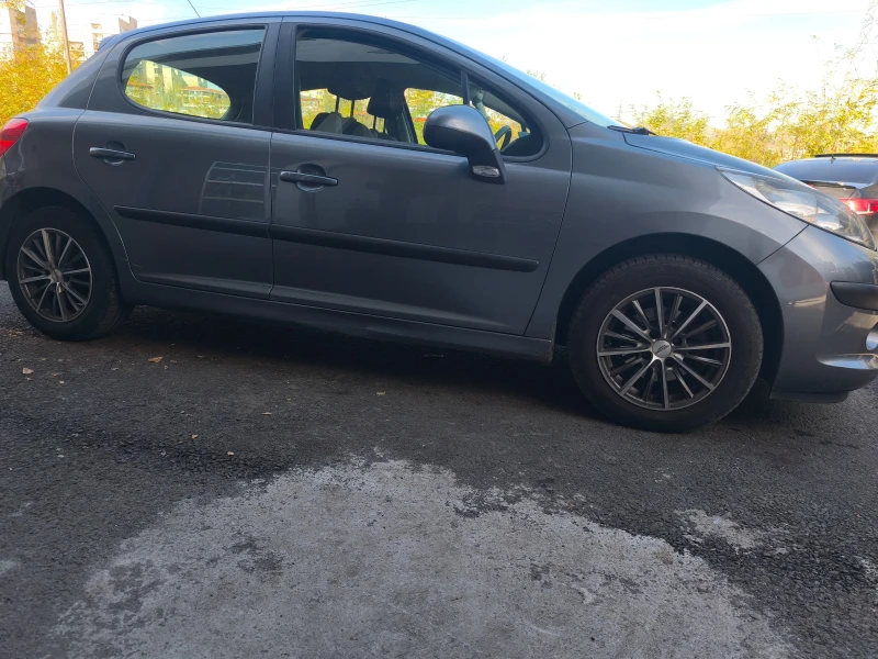 Peugeot 207 1.6 HDI, снимка 8 - Автомобили и джипове - 52713077