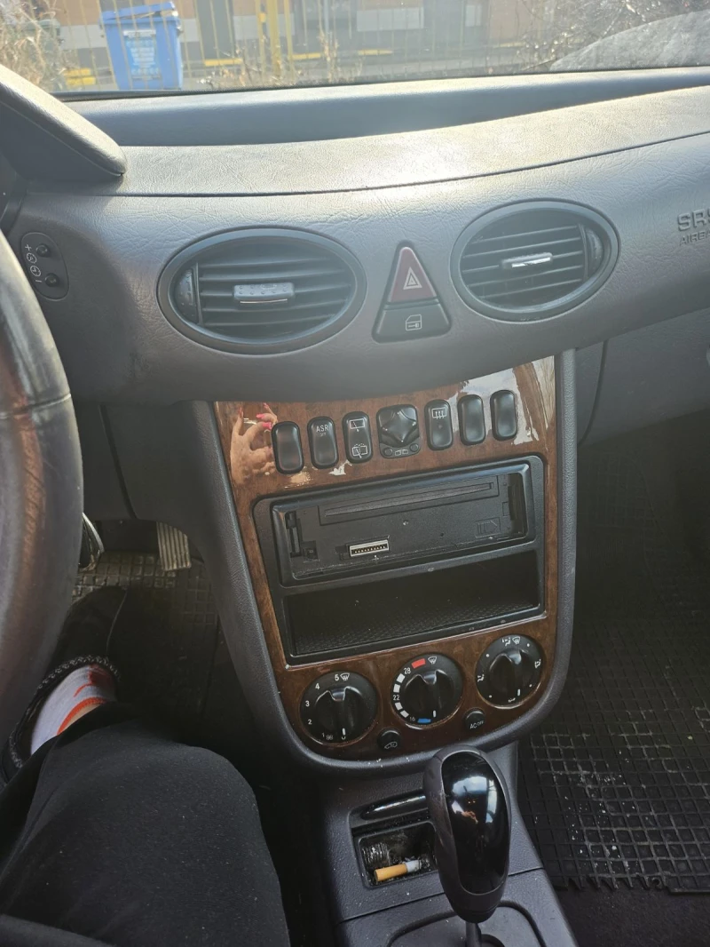 Mercedes-Benz A 170, снимка 3 - Автомобили и джипове - 53293315