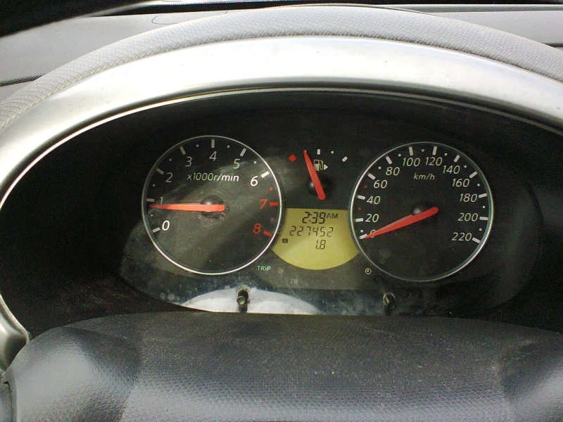 Nissan Micra 1.3i - * * KLIMATIK* * , снимка 17 - Автомобили и джипове - 53515360