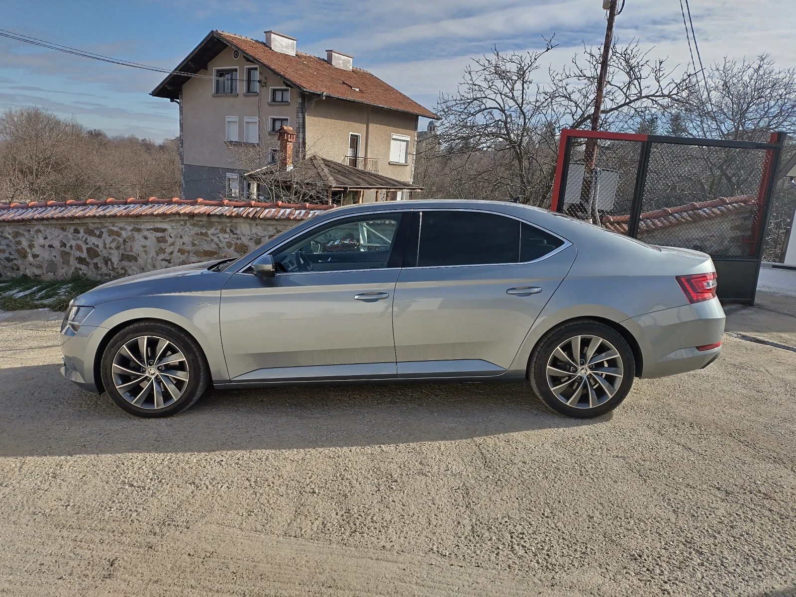 Skoda Superb L&K - изображение 2