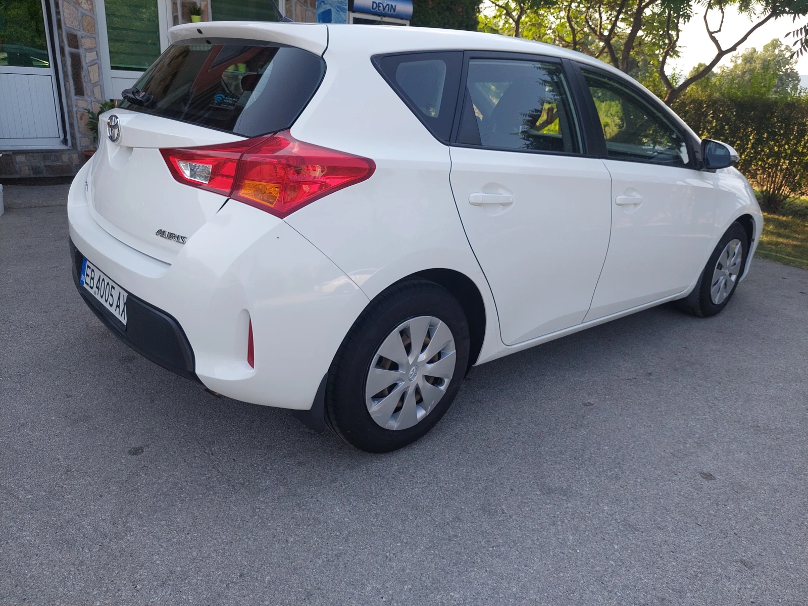 Toyota Auris  - изображение 4