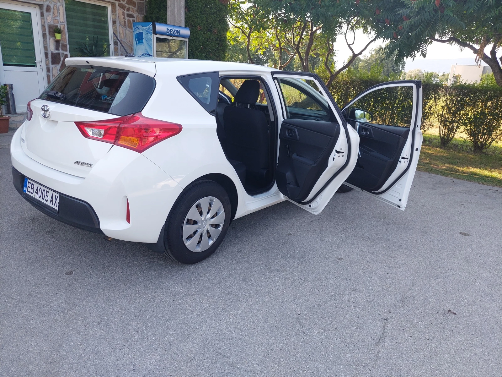 Toyota Auris  - изображение 8