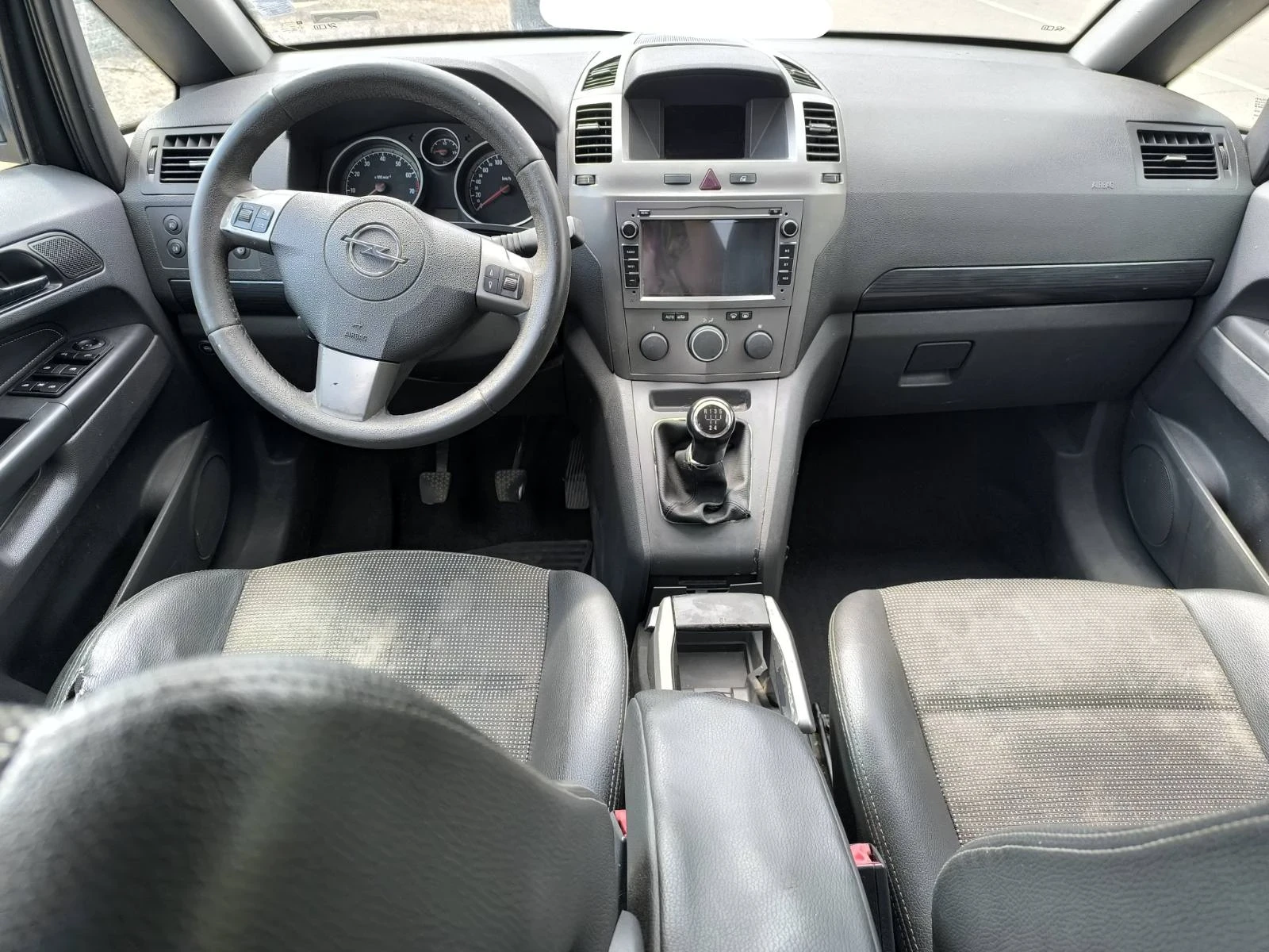 Opel Zafira  - изображение 8