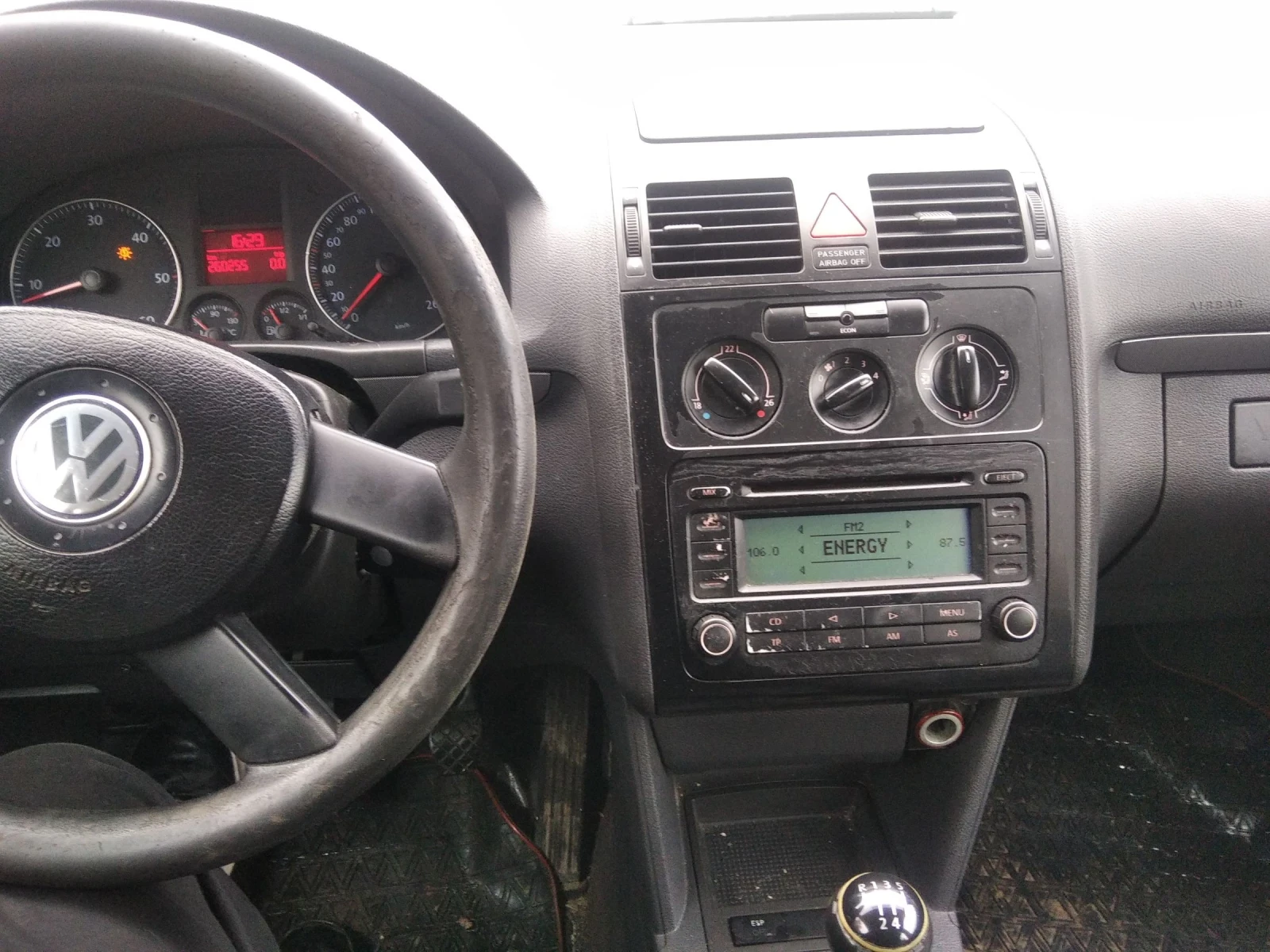 VW Touran 1.9TDI 6SK  - изображение 10