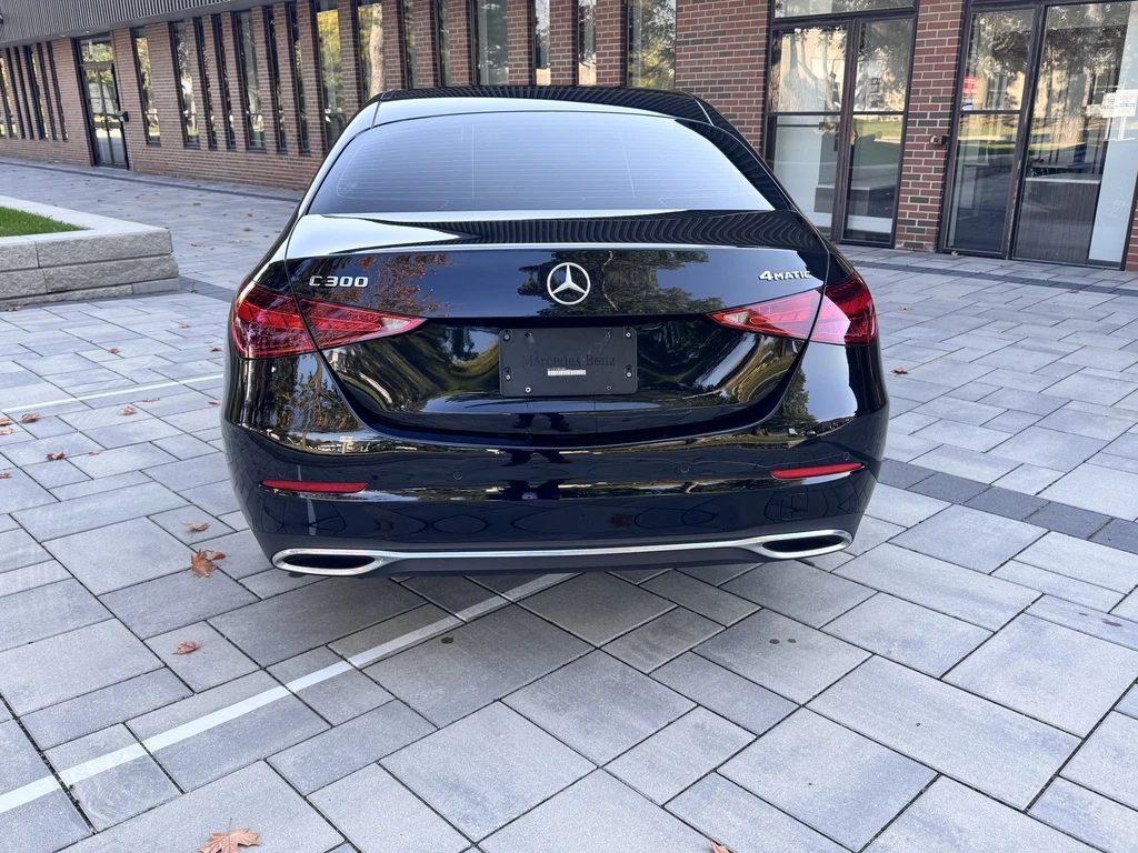 Mercedes-Benz C 300 4matic* Premium* Distronic* Burmester* Ambient* Pa - изображение 6