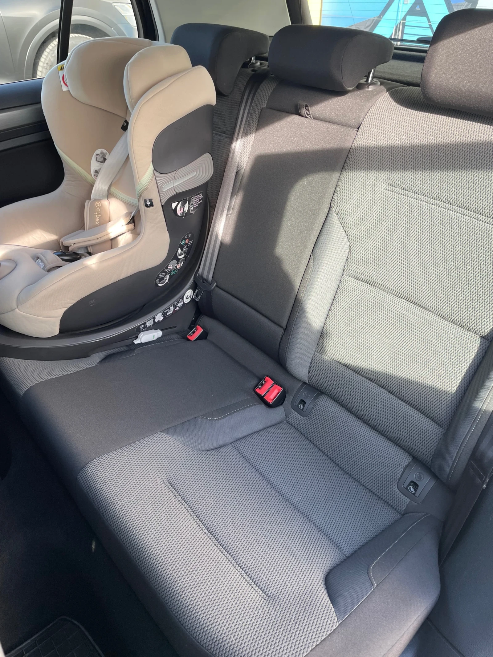 VW Golf 7 1.6 110кс BlueMotion - изображение 10