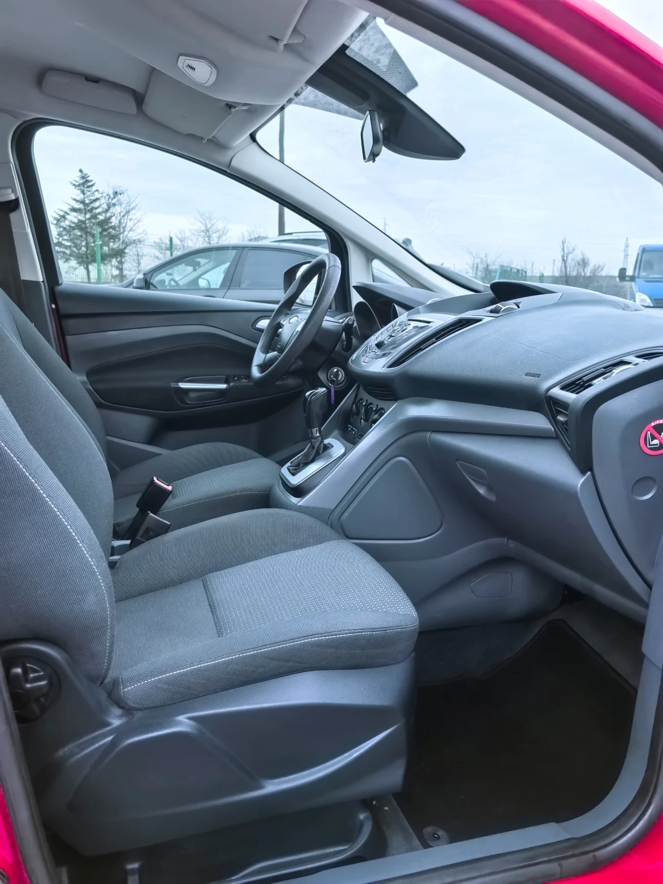 Ford Grand C-Max 2.0 TDCI * 140 �.� * ��������� | Mobile.bg � ����������� 9