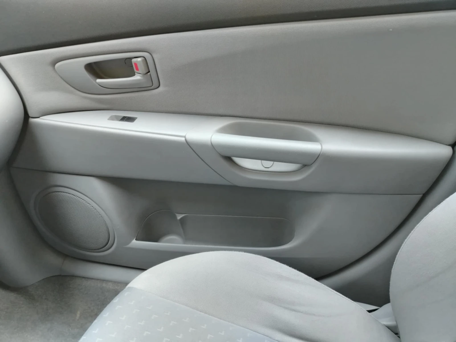 Mazda 3, снимка 5 - Автомобили и джипове - 54063952