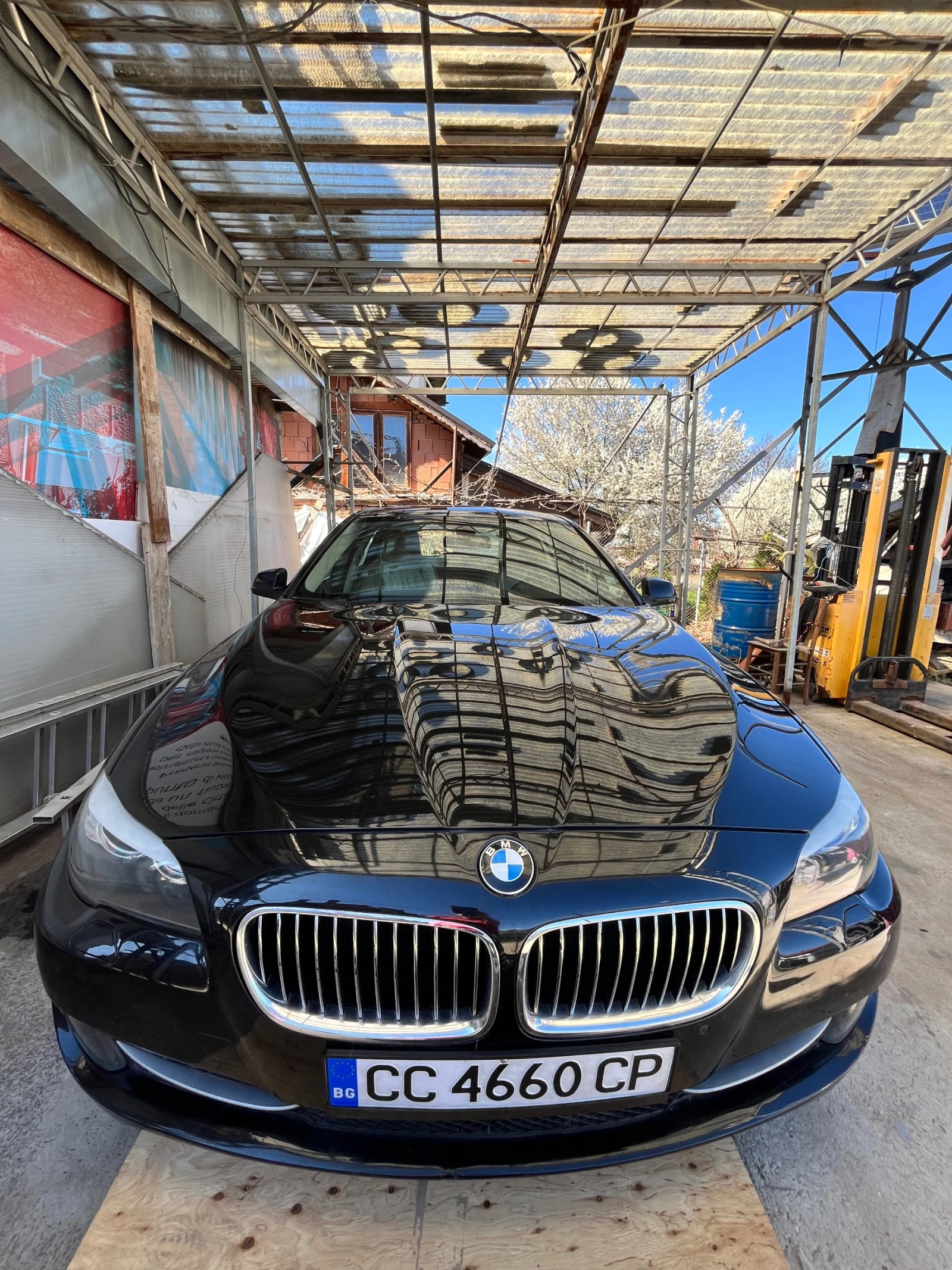 BMW 520, снимка 2 - Автомобили и джипове - 54137360