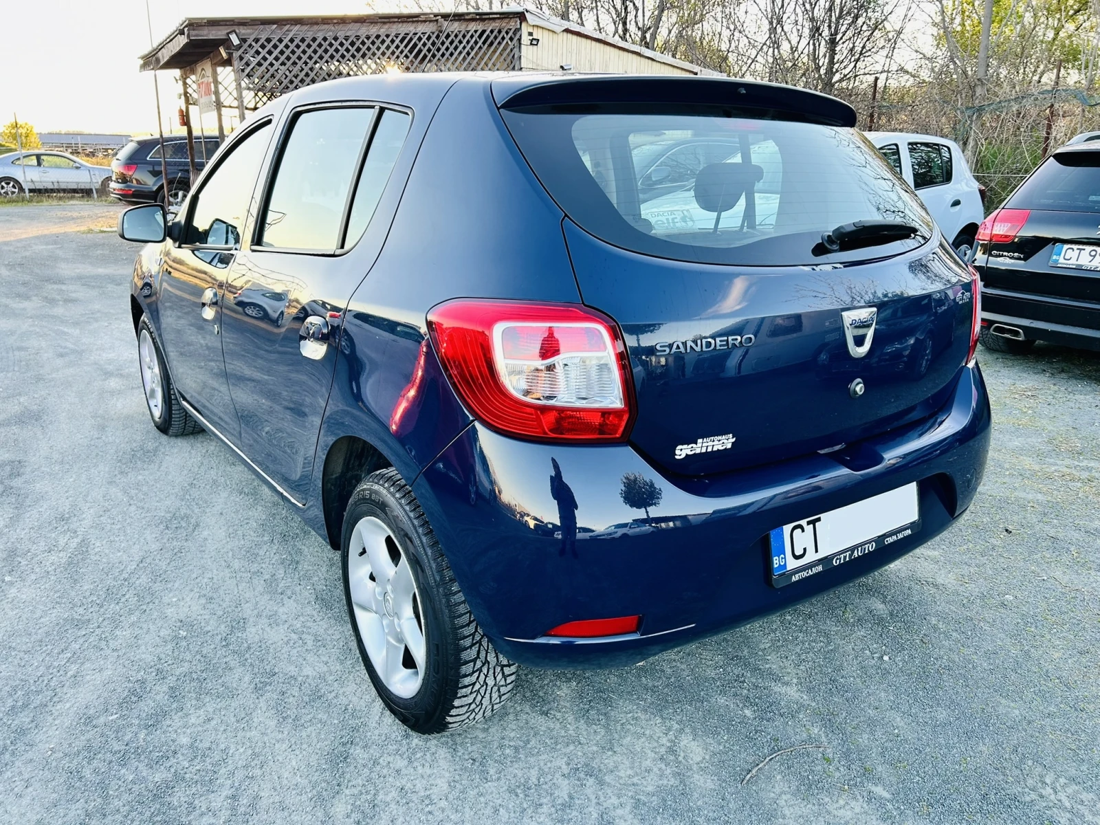 Dacia Sandero 1.2I* ГАЗ* EURO 5B* NAVI* КЛИМА, снимка 3 - Автомобили и джипове - 54141042
