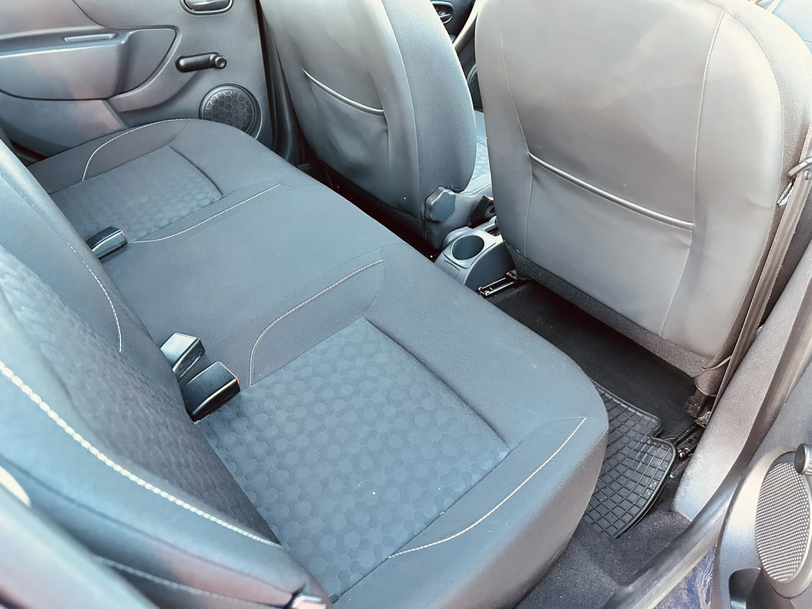 Dacia Sandero 1.2I* ГАЗ* EURO 5B* NAVI* КЛИМА, снимка 11 - Автомобили и джипове - 54141042