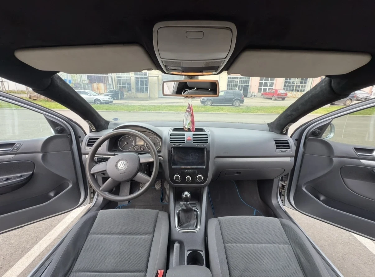 VW Golf 5 1.9 105 Климатик, снимка 10 - Автомобили и джипове - 54394925