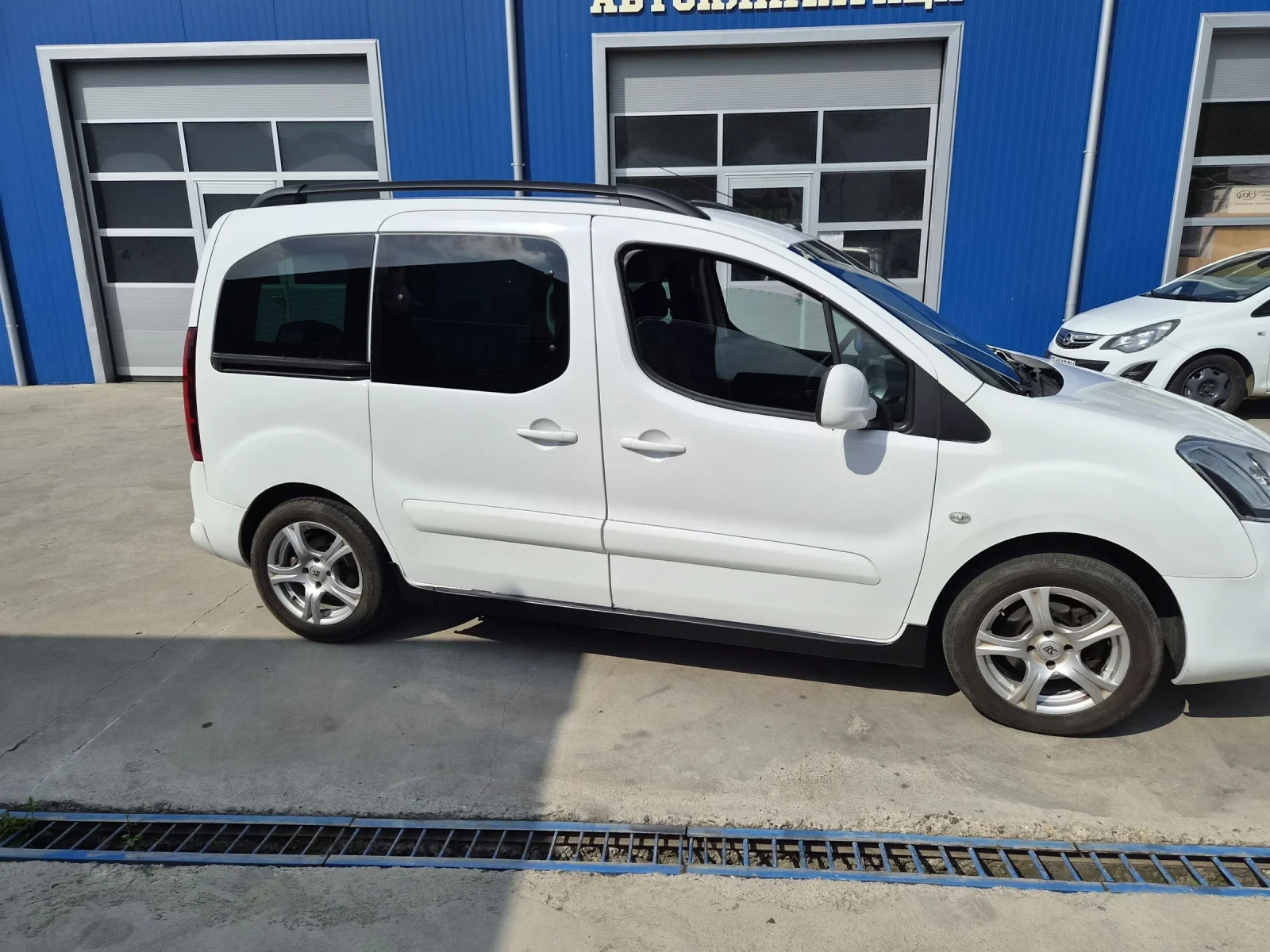 Citroen Berlingo 1.6hdi, evro6, ad blue fuul fuul ekstri, снимка 4 - Автомобили и джипове - 54802391