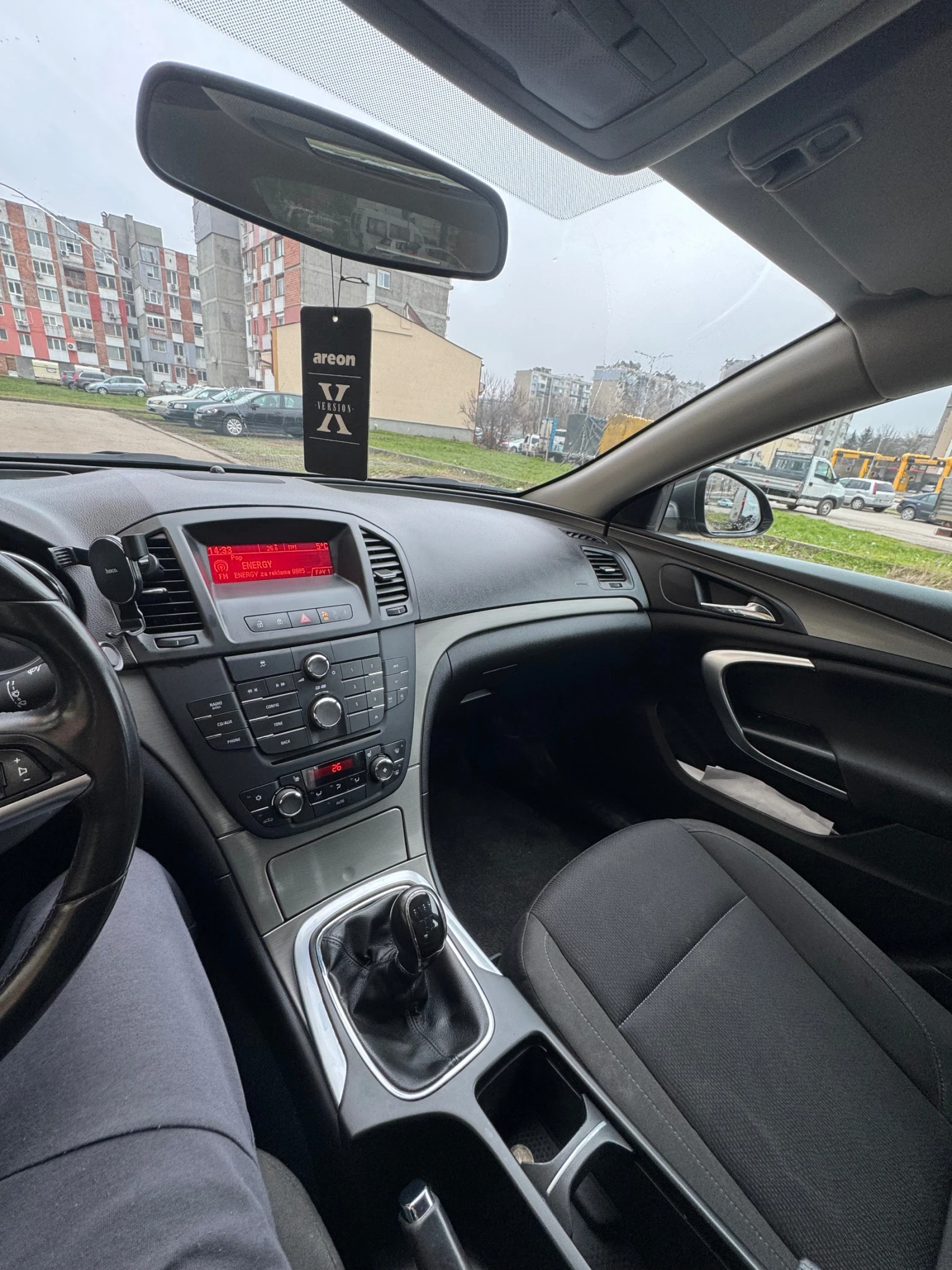 Opel Insignia 1.8 бензин, снимка 13 - Автомобили и джипове - 54820777