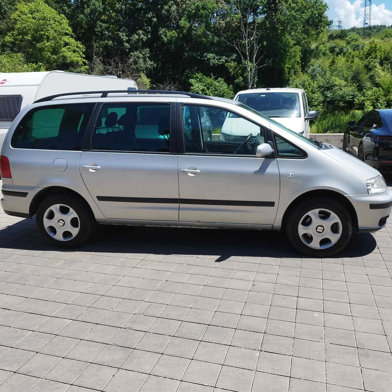 Seat Alhambra 1.9 TDI , снимка 3 - Автомобили и джипове - 55051575